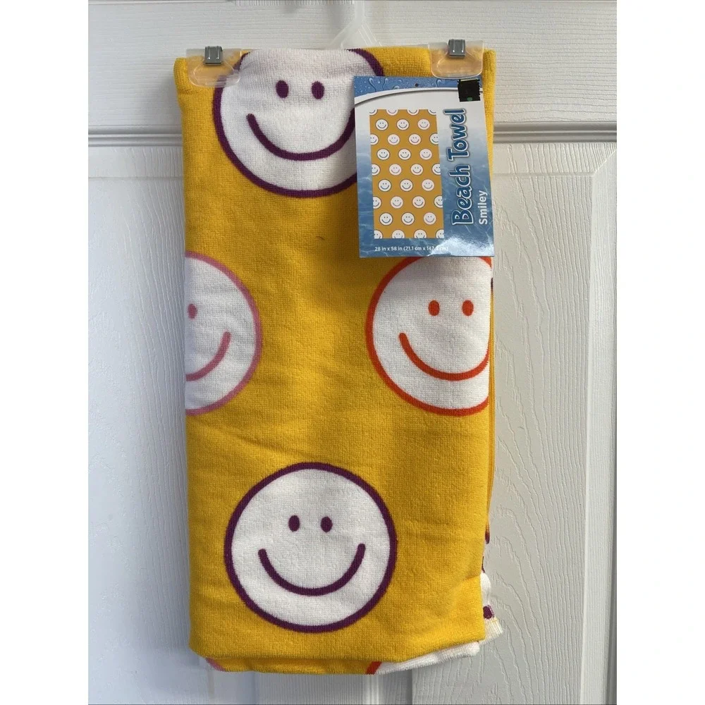 Smiley Face Beach Towel  28 X 58 Inches NEW Summer Sand